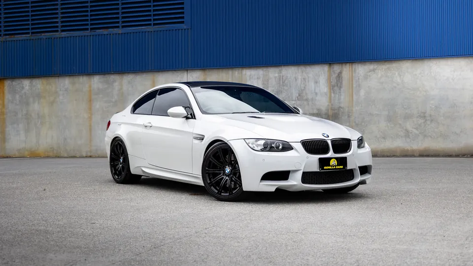 White BMW M3 photographed by Wave Creative